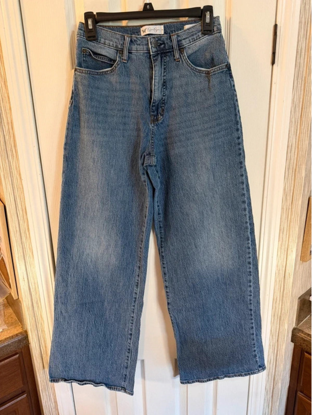 Wide leg medium wash jeans